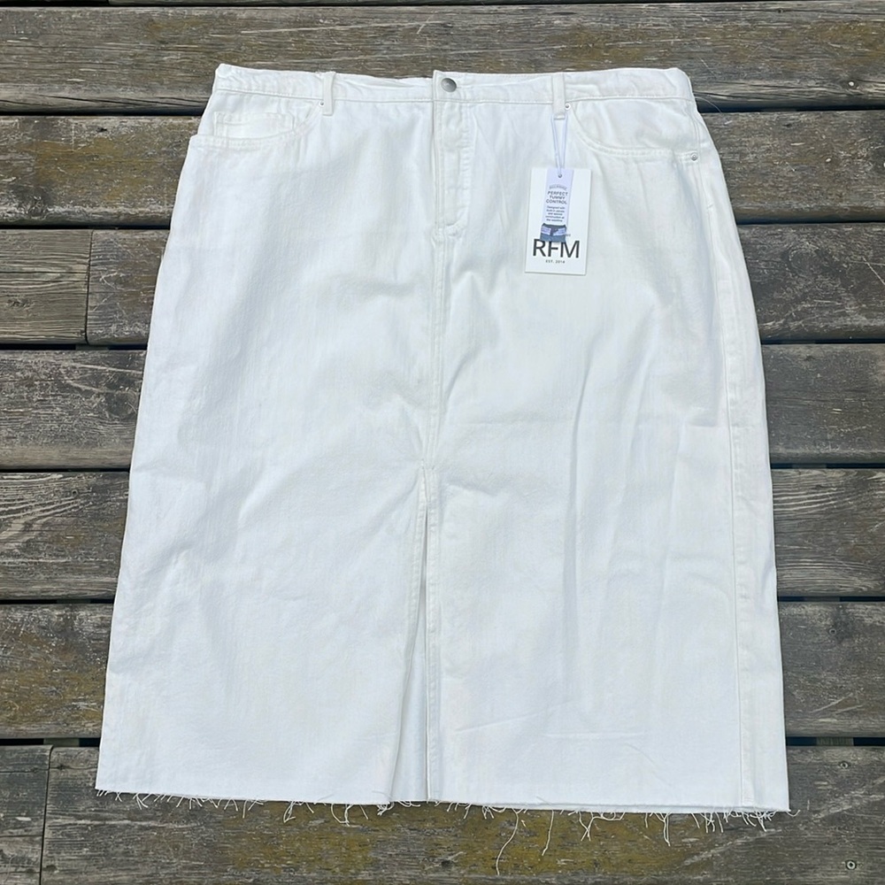 - NWT RFM Royaltyforme Midi Skirt Size 24W